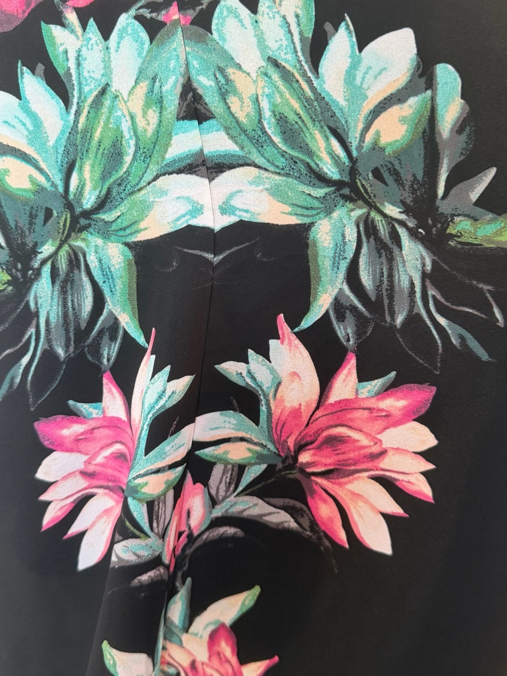 JM Collection Floral Pull On pants - Picture 3 of 6